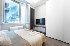Stylish designed apartment in Milan Gae Aulenti with AC, WiFi and Subway